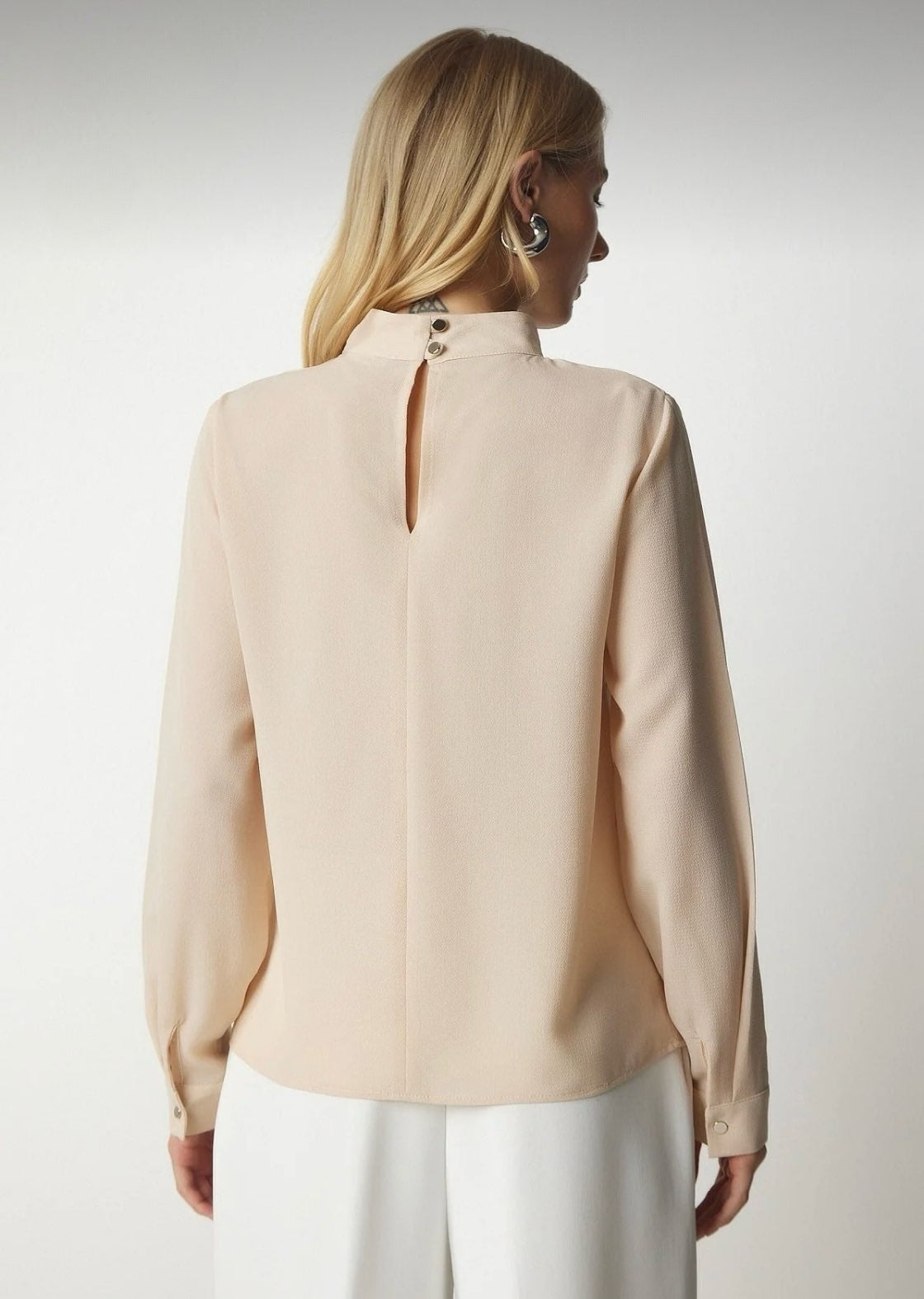 Choker Detail Blouse