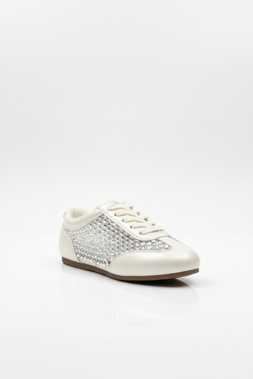 Daphne Stud Light Beige - Studio 1