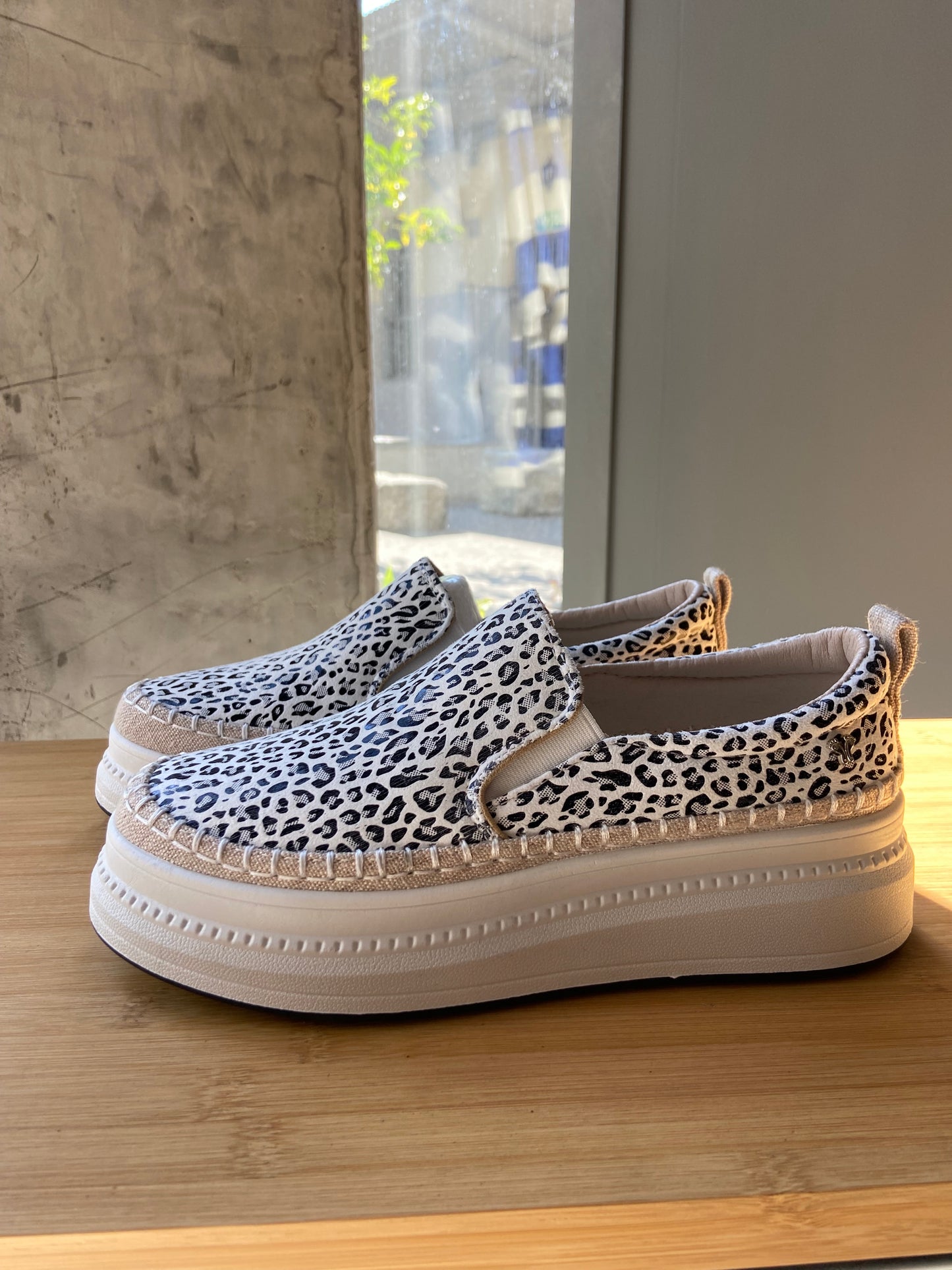 Senhora Animal Print Sneaker