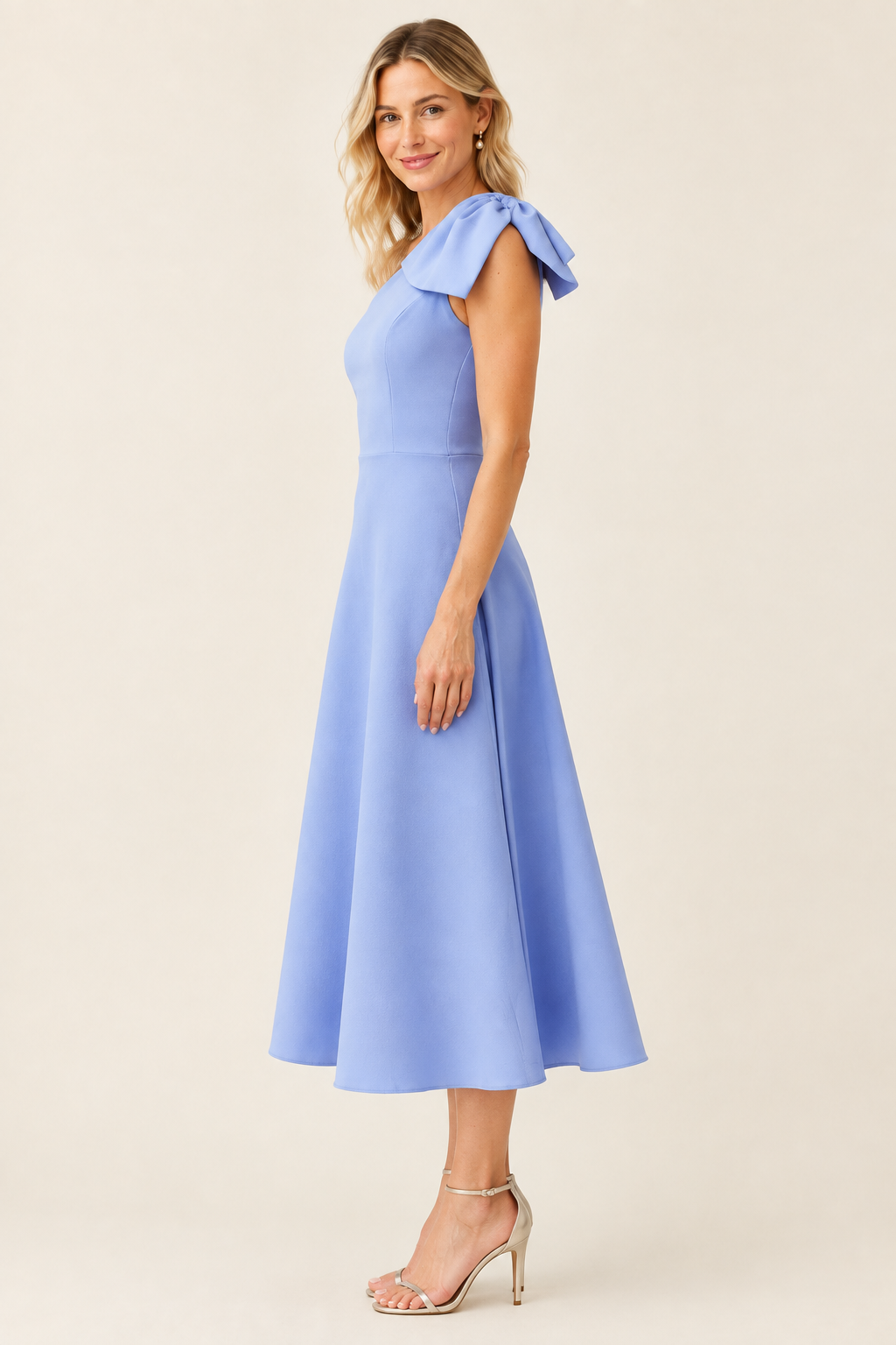 Blue bow dress, side profile