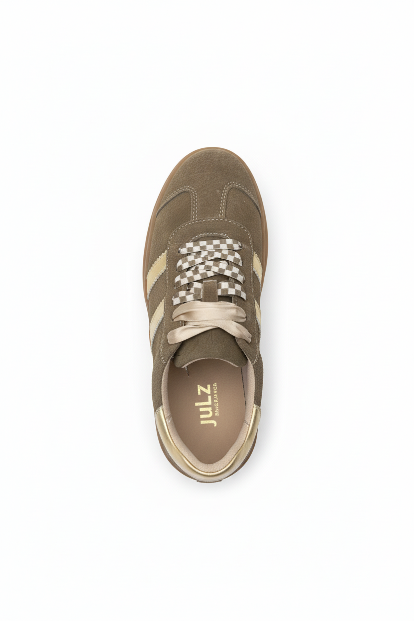 Julz Bree – Top Down